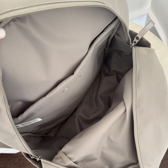 Lululemon Athletica Tan and Cream Backpack - Picture 6 of 6